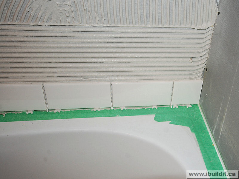 Installing The Ceramic Tile Tub Surround My Old House IBUILDIT.CA